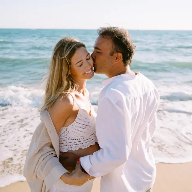 Maternity photos at sunset in Cadiz