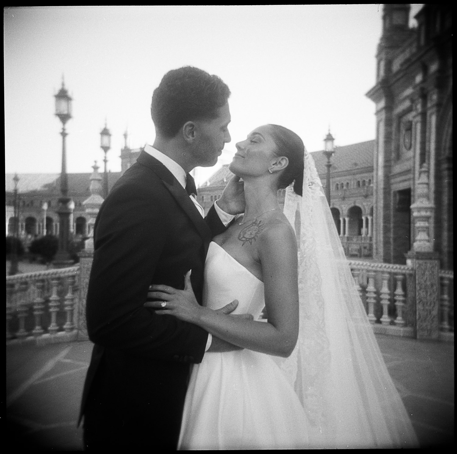 Film wedding photographer sevilla
